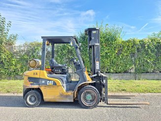 4-Rad Gabelstapler Caterpillar GP30NTD - 4