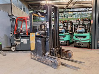 Schubmaststapler Caterpillar NR16N