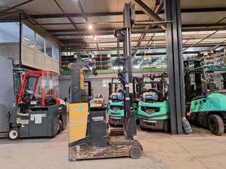 Schubmaststapler Caterpillar NR16N