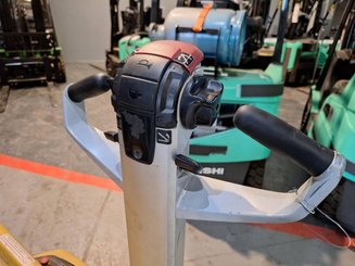 Hochhubwagen mit Deichsel Caterpillar NSP16N2 - 19