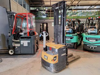 Hochhubwagen mit Deichsel Caterpillar NSP16N2 - 1