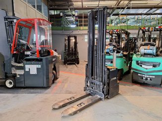 Hochhubwagen mit Deichsel Caterpillar NSP16N2 - 3