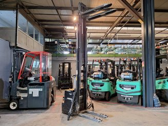 Hochhubwagen mit Deichsel Caterpillar NSP16N2 - 12