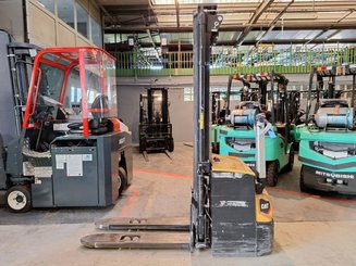 Hochhubwagen mit Deichsel Caterpillar NSP16N2 - 5