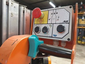 Senkrechtlift JLG TOUCAN DUO