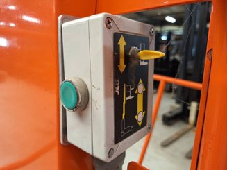 Senkrechtlift JLG TOUCAN DUO