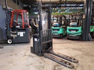 Hochhubwagen mit Deichsel Crown ESI4000-12
