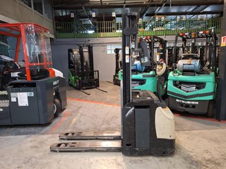 Hochhubwagen mit Deichsel Crown ESI4000-12