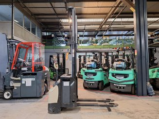 Hochhubwagen mit Deichsel Crown ESI4000-12