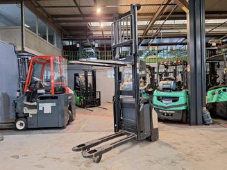 Hochhubwagen mit Deichsel Crown ESI4000-12