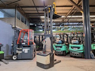 Hochhubwagen mit Deichsel Crown WE2300-16