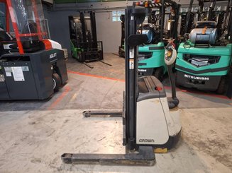 Mitgänger-Spreizenstapler Crown ST3000-1.0