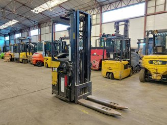 Hochhubwagen Fahrerstand Caterpillar NSR20N