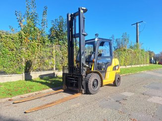 4-Rad Gabelstapler Caterpillar DP40 NT - 1