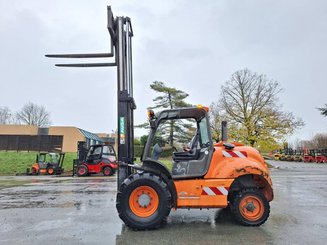 Geländestapler Ausa C400H