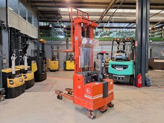 Hochhubwagen mit Deichsel BT LSF 1250 EE