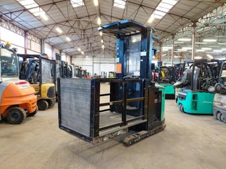 Hochhub-Kommissionierer Caterpillar NOH10N