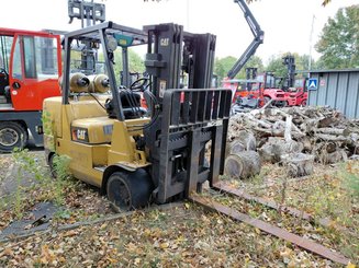 4-Rad Gabelstapler 4-Rad Gabelstapler Caterpillar GC55K