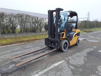 4-Rad Gabelstapler Caterpillar GP25N - 13