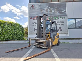 4-Rad Gabelstapler Caterpillar GP25NTD - 1