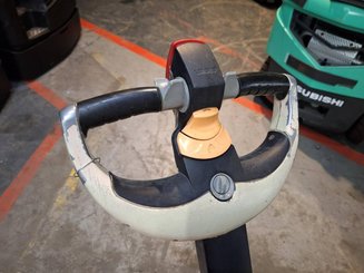 Hochhubwagen mit Deichsel Crown WE2300-16