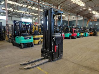 Hochhubwagen Fahrerstand Caterpillar NSR16N