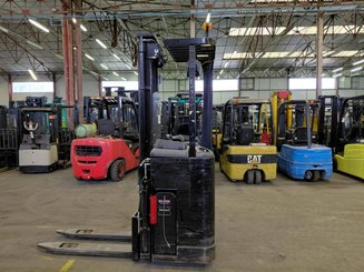 Hochhubwagen Fahrerstand Caterpillar NSR16N