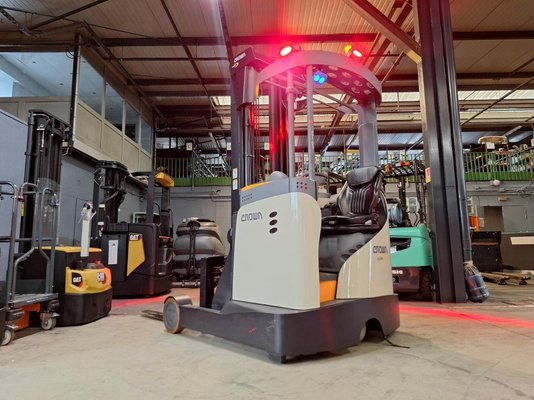 Schubmaststapler Crown ESR5260-2,0 - 1