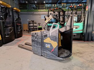 Niederhubwagen mit Deichsel Caterpillar NPF25N2