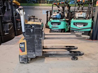 Niederhubwagen mit Deichsel Caterpillar NPP20N2E