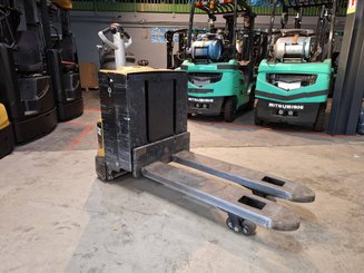 Niederhubwagen mit Deichsel Caterpillar NPP20N2E
