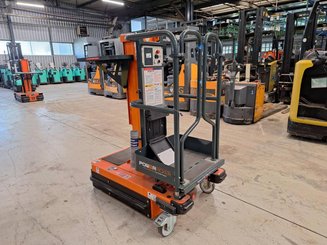 Senkrechtlift JLG POWER PICKER