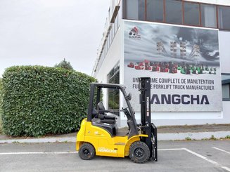 4-Rad Gabelstapler Hangcha XE18i