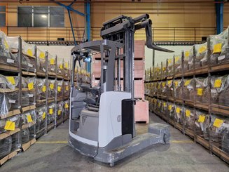 Mehrwege-Schubmaststapler UniCarriers 250DTFVRE635UFW