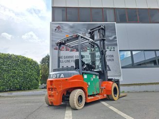 4-Rad Gabelstapler Toyota 8FBMT50