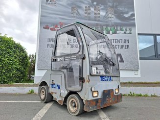 Traktor Tecna VTA10
