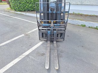 4-Rad Gabelstapler Yale GDP25VX - 13