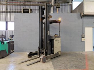 Schubmaststapler Schubmaststapler Crown ESR 5260