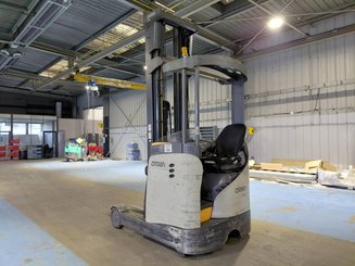 Schubmaststapler Crown ESR 5260