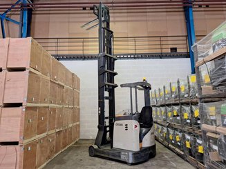 Schubmaststapler Crown ESR 5260