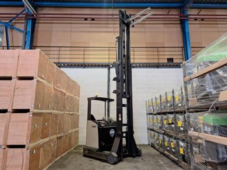 Schubmaststapler Crown ESR 5260