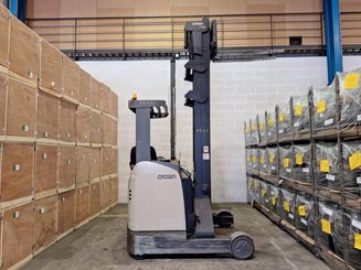 Schubmaststapler Crown ESR 5260
