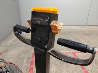 Hochhubwagen mit Deichsel STILL EGV14