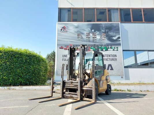 4-Rad Gabelstapler Caterpillar DP40N - 1