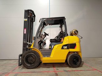 4-Rad Gabelstapler Caterpillar GP40NTD
