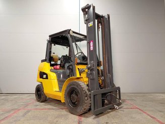 4-Rad Gabelstapler Caterpillar GP40NTD