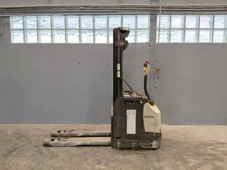 Hochhubwagen mit Deichsel Crown ESI4000-12 - 6