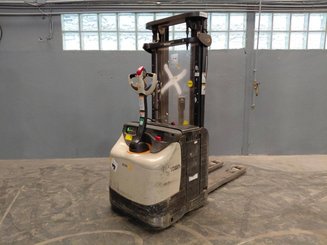Hochhubwagen mit Deichsel Crown ESI4000-12 - 4