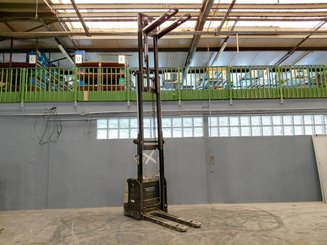 Hochhubwagen mit Deichsel Crown ESI4000-12 - 12