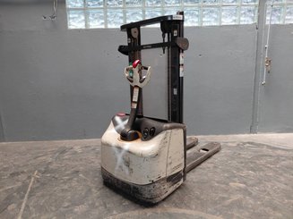 Hochhubwagen mit Deichsel Crown WF3000 1.2
